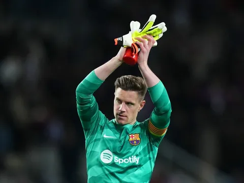 Phản ứng của Marc-Andre ter Stegen sau khi bị Barca tước băng đội trưởng