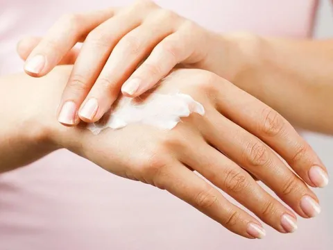 Thu hồi 2 sản phẩm dưỡng da chống nắng vì không đạt chất lượng