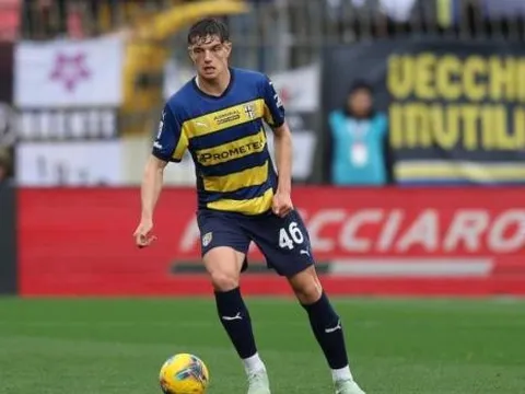 Milan và Inter tranh giành Giovanni Leoni của Parma