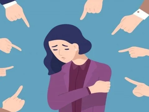 Tính cách đổ lỗi là gì? Dấu hiệu nhận biết kiểu người khiến ai sống chung cũng thấy mệt mỏi