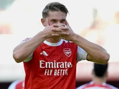 Arsenal nâng tầm hàng công với Gyokeres và Havertz