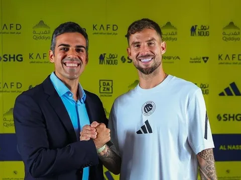 CHÍNH THỨC: Inigo Martinez cập bến Al Nassr từ Barca
