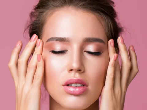 Có nên đánh kem nền cho cổ?