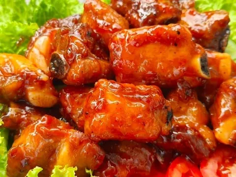 Thả loại nước này vào làm sườn xào chua ngọt: Món ăn mềm tan đậm vị không bị khô dai