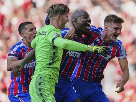 "Thật khó để không yêu Crystal Palace dưới thời Oliver Glasner"