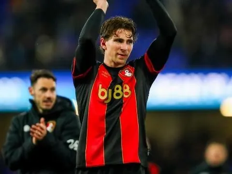 Tại sao Ilya Zabarnyi hoàn hảo với PSG?