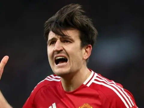 Maguire tiết lộ điều đã nói với Bruno Fernandes sau khi mất băng đội trưởng