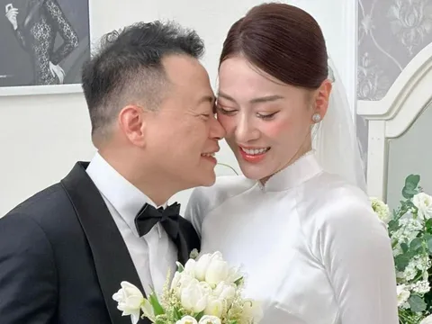 Phương Oanh đáp trả khi khi bị mỉa mai "Shark Bình chưa có điểm dừng, vẫn muốn bước tiếp"?