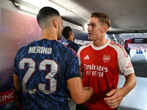 Điều gì khiến Mikel Merino bất ngờ về Gyokeres?