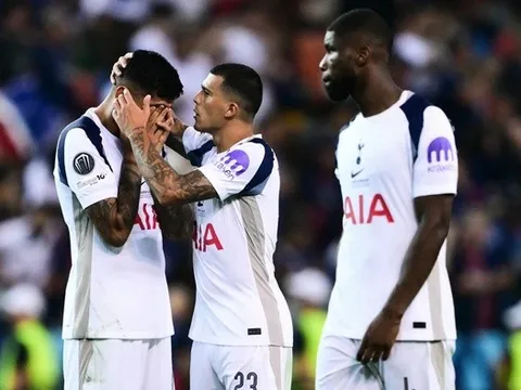 Thomas Frank và bài toán bản lĩnh sau thất bại của Tottenham trước PSG