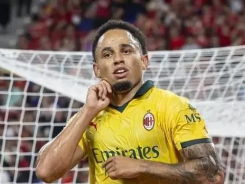 Leeds cân nhắc chiêu mộ Noah Okafor từ AC Milan
