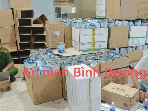 TP.HCM: Thu giữ hơn 5 tấn phụ gia, hàng chục nghìn thực phẩm chức năng và sữa bột giả