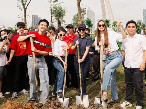 Hồ Ngọc Hà và dàn sao khoe sắc trong buổi sớm, cùng trồng cây cho “Thành phố nở hoa”