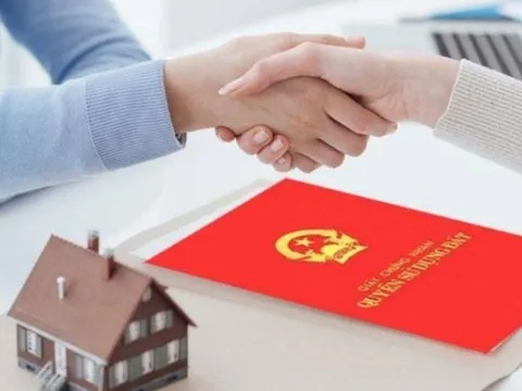 Làm sổ đỏ năm 2025: Khoản phí bắt buộc cao nhất là gì?