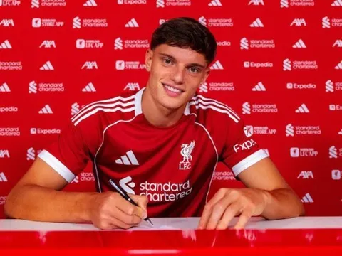 CHÍNH THỨC! Liverpool công bố thương vụ Giovanni Leoni