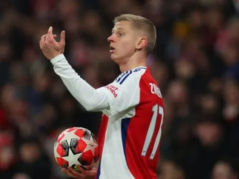Arsenal muốn bán Zinchenko trước thời hạn chót