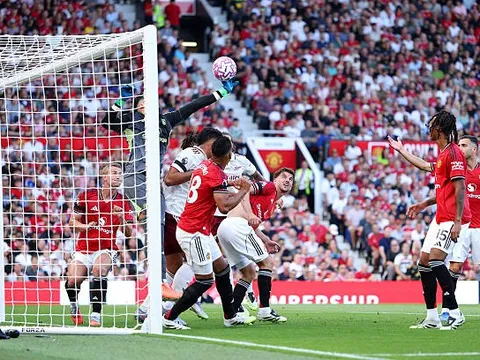 Man Utd 0-1 Arsenal: Tiếc cho Mbeumo; Siêu phẩm bị từ chối