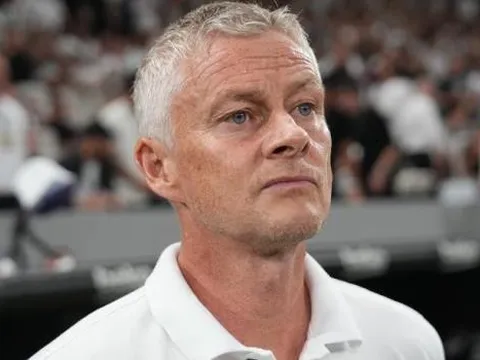 Besiktas thắng nghẹt thở Eyupspor phút 90+6, Solskjaer vẫn bị yêu cầu từ chức