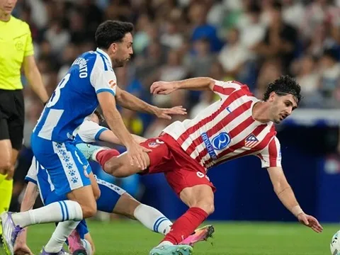 Julian Alvarez vẽ siêu phẩm, Atletico Madrid vẫn sụp đổ khó tin trước Espanyol