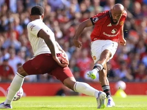Rio Ferdinand chỉ ra điểm sáng lớn nhất của Man Utd trong trận thua Arsenal