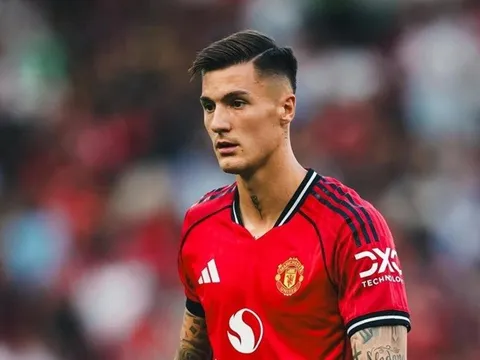Sesko lên tiếng sau trận ra mắt thua Arsenal
