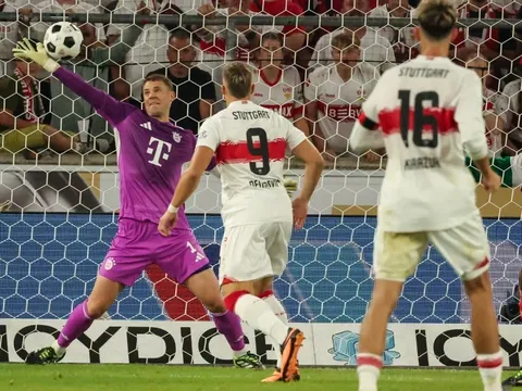 Neuer - “Thủ thành già” và màn trình diễn vượt thời gian