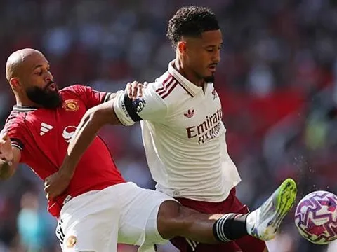 Chiến thắng "xấu xí" nhưng vô giá của Arsenal tại Old Trafford