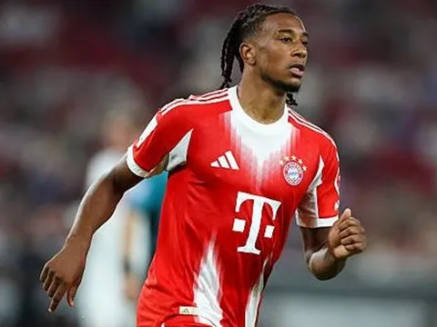 Lỗ hổng chiến thuật tại Bayern Munich có thể khiến Olise kiệt sức