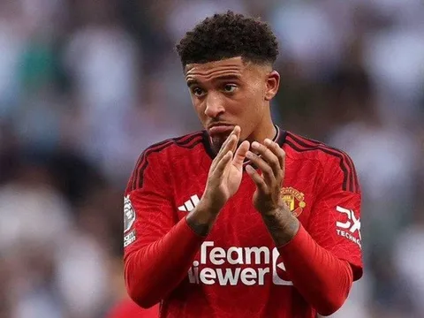 Thái độ của MU khi Sancho từ chối AS Roma