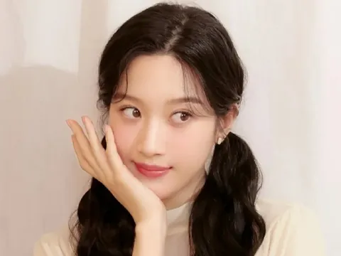 7 kiểu tóc xinh yêu sành điệu của Moon Ga Young