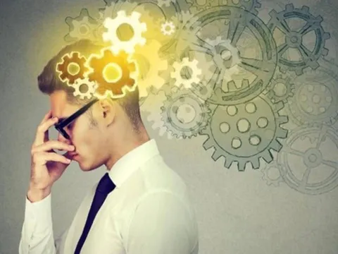 Nghiên cứu não bộ tiết lộ: Vì sao người thông minh thường ít bạn, không thích giao du?