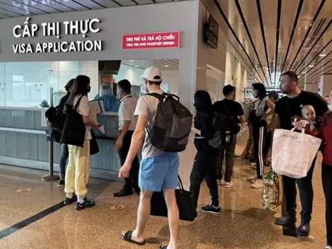 Từ nay, các đối tượng này sẽ được miễn thị thực có thời hạn khi nhập cảnh vào Việt Nam