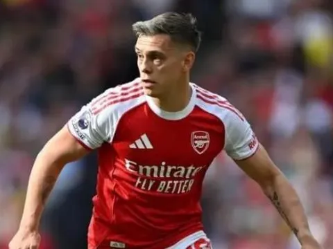 Arsenal nâng lương cho Trossard, hợp đồng giữ nguyên đến 2027