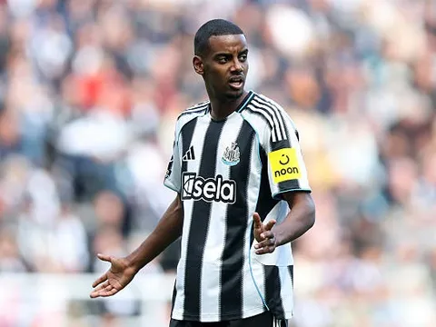Newcastle đã chỉ rõ cho Liverpool cách hoàn tất thương vụ Isak
