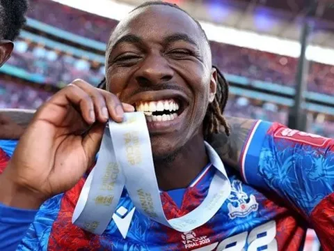Arsenal tiến gần chữ ký Eze, Tottenham choáng váng vì hụt mục tiêu chất lượng