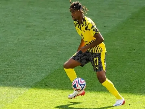 Borussia Dortmund nhắm cùng lúc 2 sao Chelsea