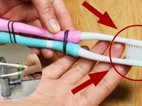 2 bàn chải đánh răng cũ buộc lại với nhau: Giải quyết mọi rắc rối
