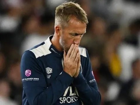 Graham Potter nói không ai thoát trách nhiệm trong thất bại 1-5 của West Ham
