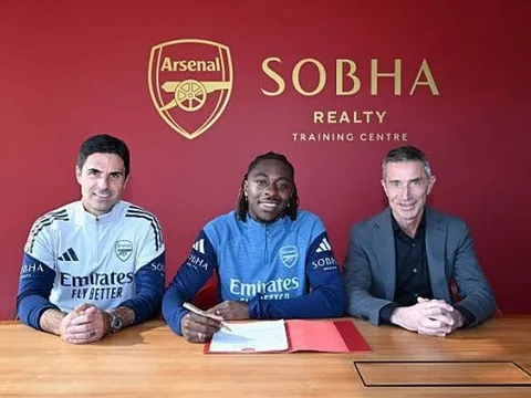 CHÍNH THỨC: Eberechi Eze gia nhập Arsenal với giá 60 triệu bảng