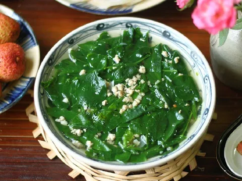 Loại rau dân dã giàu canxi hơn sữa, tốt cho tim mạch, chợ Việt bán vừa nhiều vừa rẻ