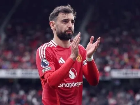 Chuyển nhượng sáng 25/8: Fernandes sẵn sàng rời MU; Tottenham mạnh tay mua sắm