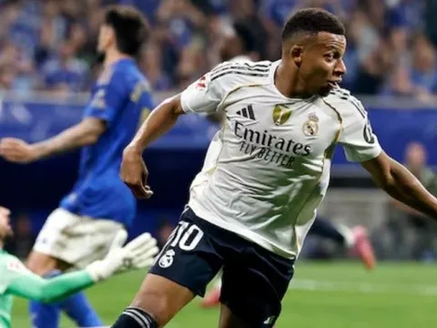 Phong độ thượng hạng của Mbappe ở Real Madrid
