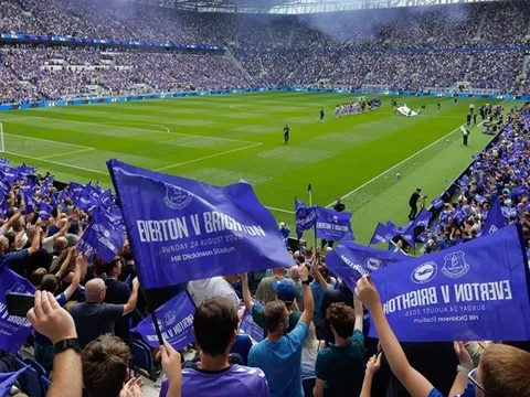 Everton và ngày lịch sử tại sân Hill Dickinson