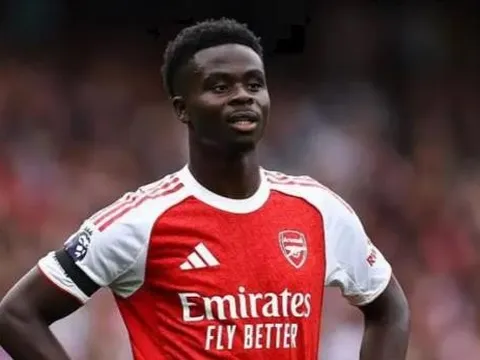 Saka nghỉ 4 tuần, Odegaard nguy cơ lỡ đại chiến Liverpool