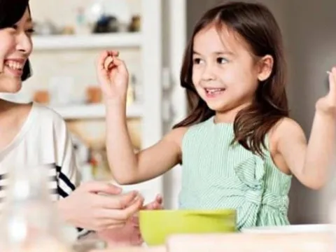 5 dấu hiệu giúp nhận biết trẻ thông minh thật sự: Con bạn không chỉ khôn lỏi mà còn trí tuệ vượt trội
