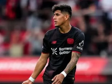 Arsenal ráo riết dọn đội hình, hướng tới bom tấn Hincapie