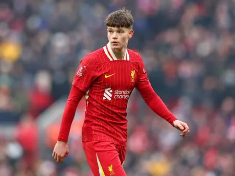 NÓNG: James McConnell rời Liverpool ngay sau khi gia hạn hợp đồng