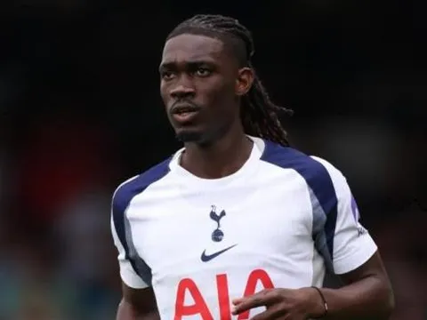 Bị HLV Thomas Frank gạch tên, Yves Bissouma sắp chia tay Tottenham