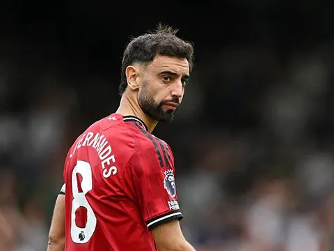 Canh bạc của Man United: Hy sinh Bruno Fernandes cho cuộc cách mạng hàng tiền vệ?