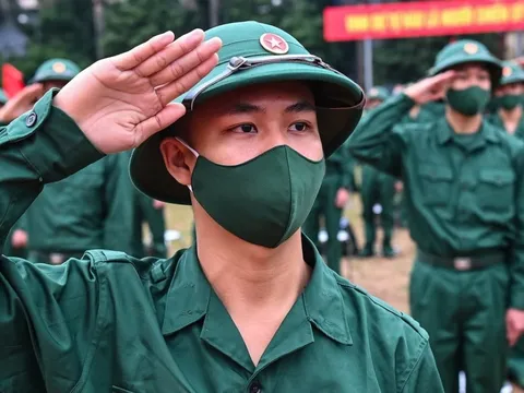 Những công dân nào được tạm hoãn gọi nhập ngũ và miễn gọi nhập ngũ?